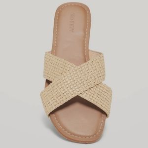 💟3 FOR $15💟 OLD NAVY Woven Cross Strap Sandals